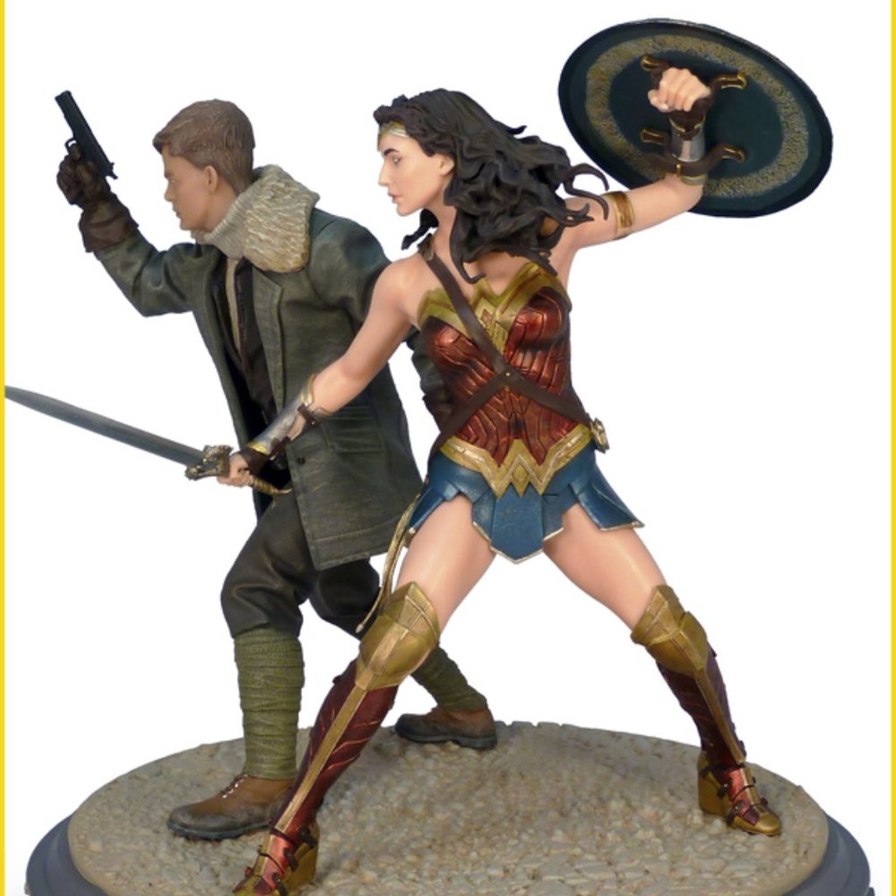 DC Collectibles Wonder Woman & Steve Trevor Statue